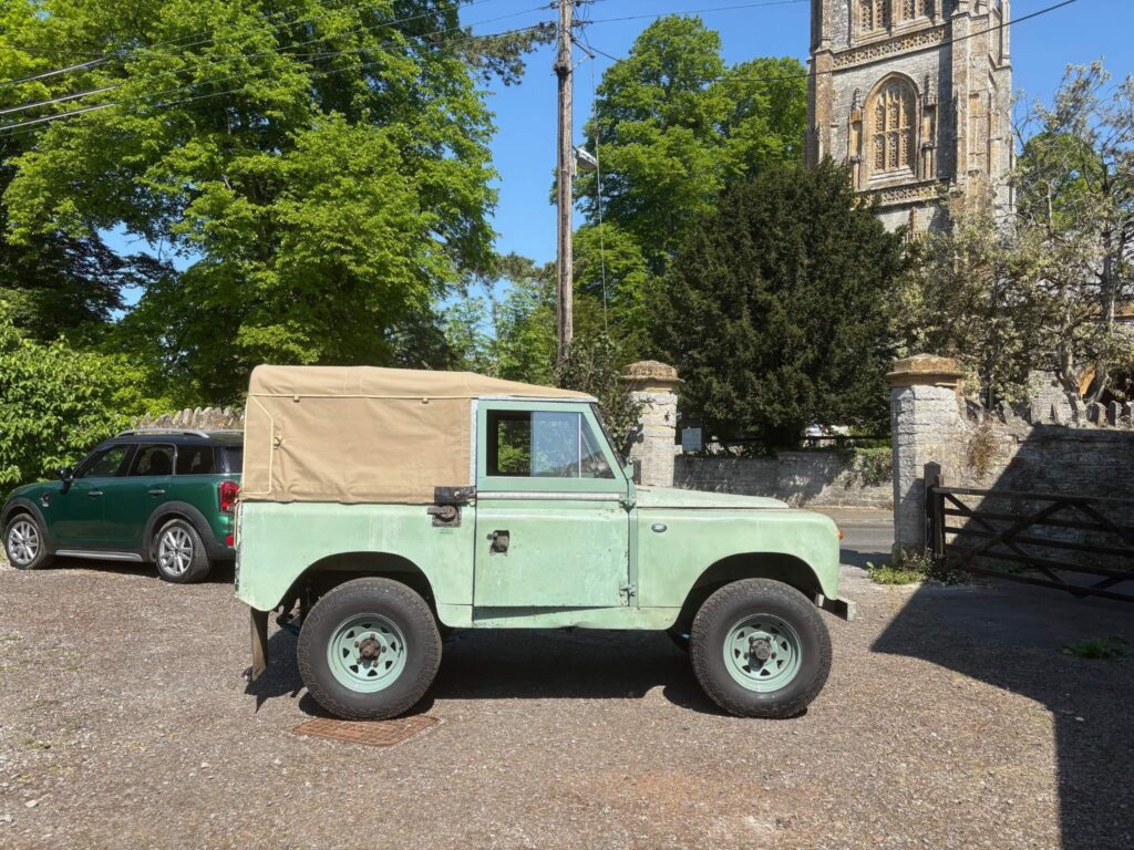 1960 - Land Rover Series I - £30000