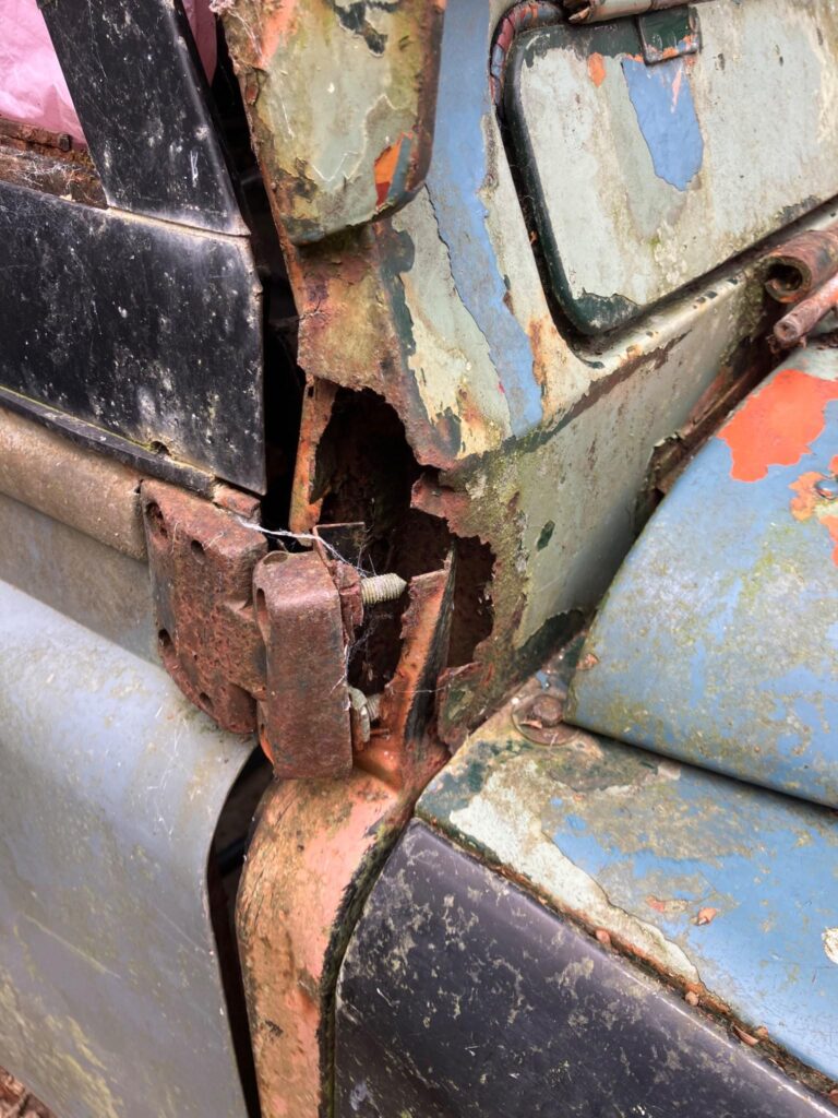 1965 - Land Rover Series II - £2000