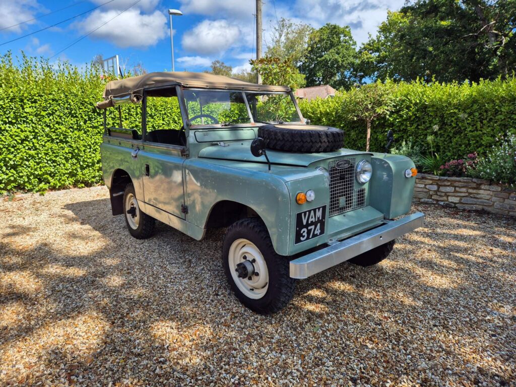 1960 - Land Rover Series II - £19500