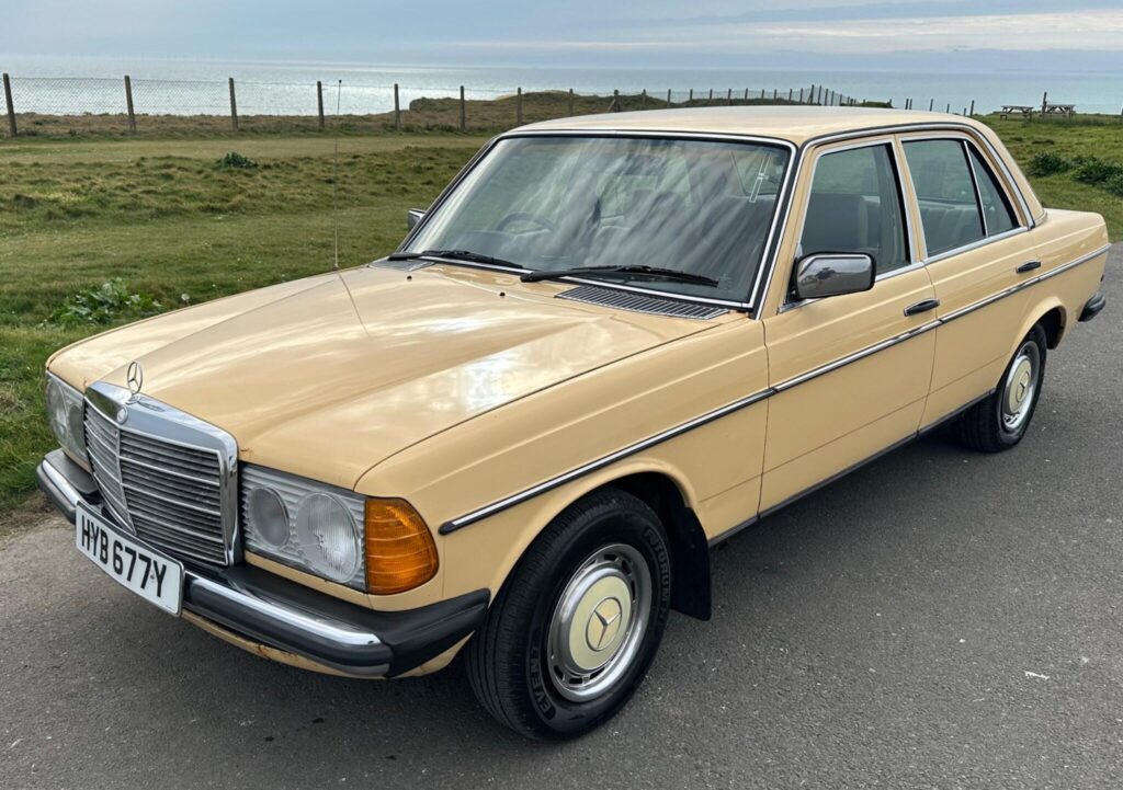 1983 - Mercedes-Benz 200 2.0 Saloon 4dr Petrol Automatic (109 bhp) - £3995